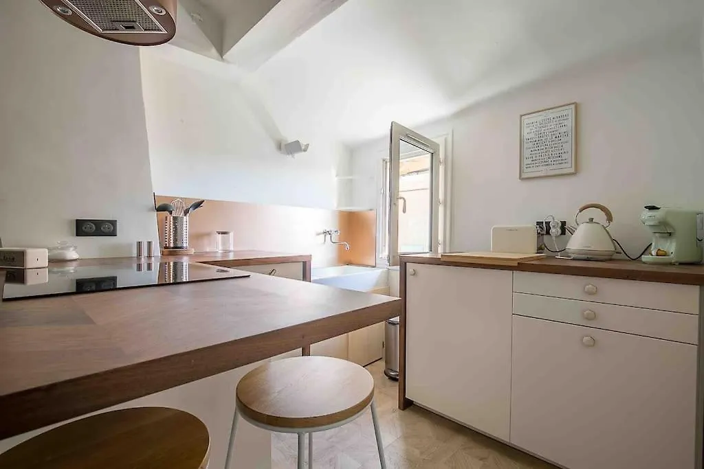 Petit Cocon Avec Vue Dernier Etage - Mazarin 1833 Apartment Aix-en-Provence